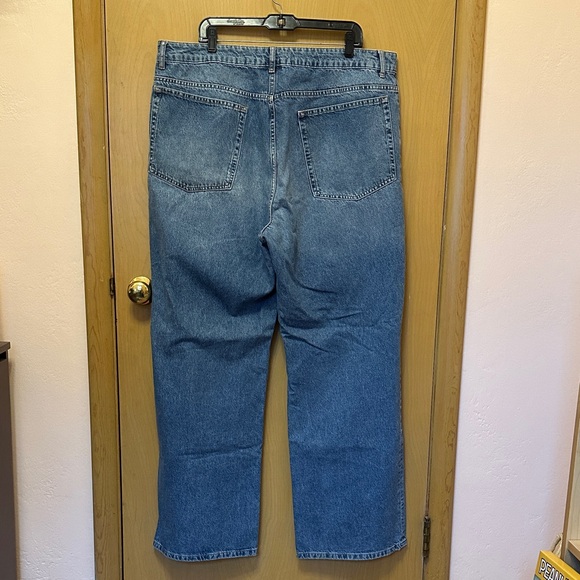 High Rise Wide Leg Jeans - Picture 3 of 4